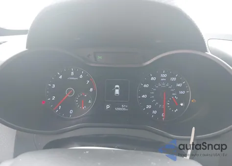 2016 Hyundai Veloster Turbo z USA, uszkodzony, nr VIN KMHTC6AE2GU282397